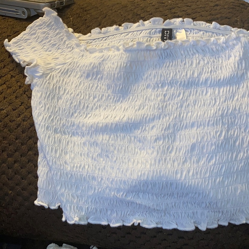 FINAL MARKDOWN Divided off the shoulder crop top (XS)